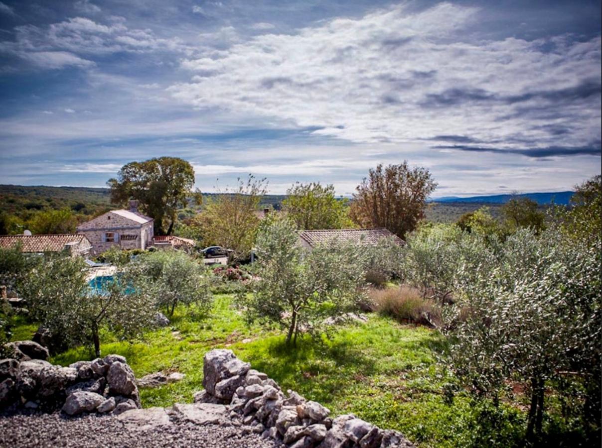 Appartamento Lovrini Dvori Brusici Esterno foto